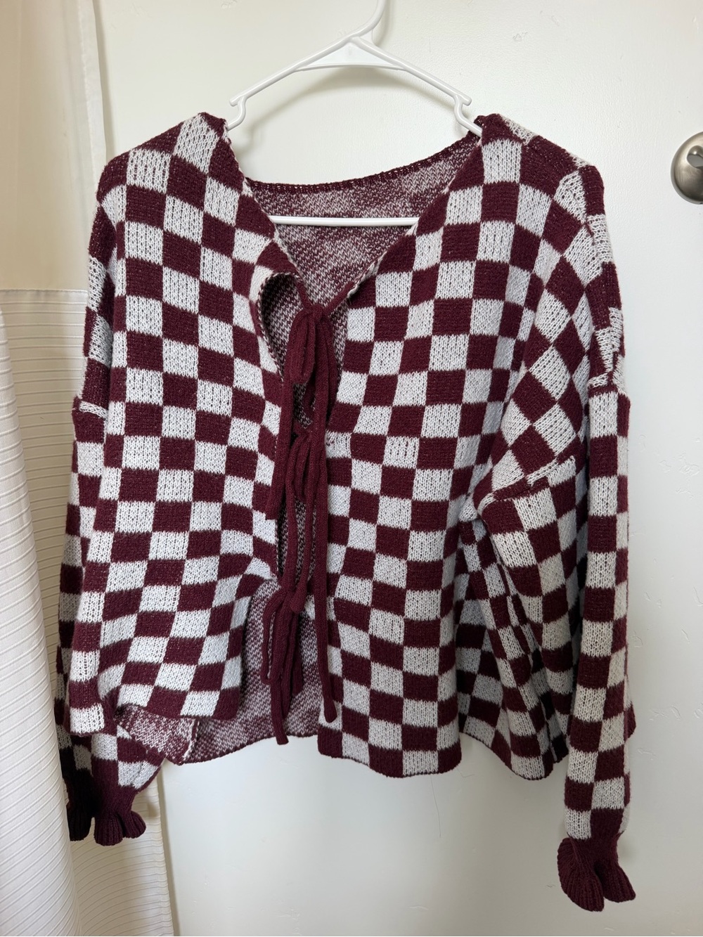 Checkerboard Tie-Front Sweater Cardigan - Burgundy & Cream